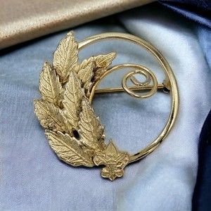 Fleur De Lis Brooch Vintage Leaves Eagle Gold Tone Swirl Estate Jewelry Pin
